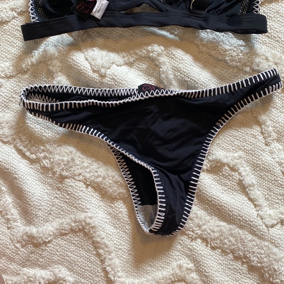 BNWT Hot Miami Styles Bikini - size M - Picture 5 of 7
